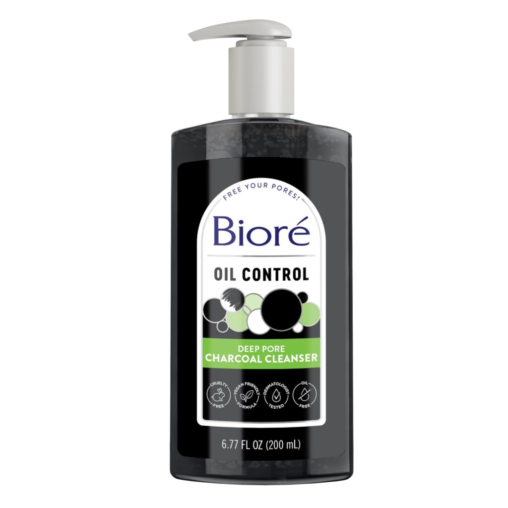غسول الوجه ديب بور بالفحم للتحكم بالزيوت من بيوريه (Bioré Oil Control Deep Pore Charcoal Cleanser)
